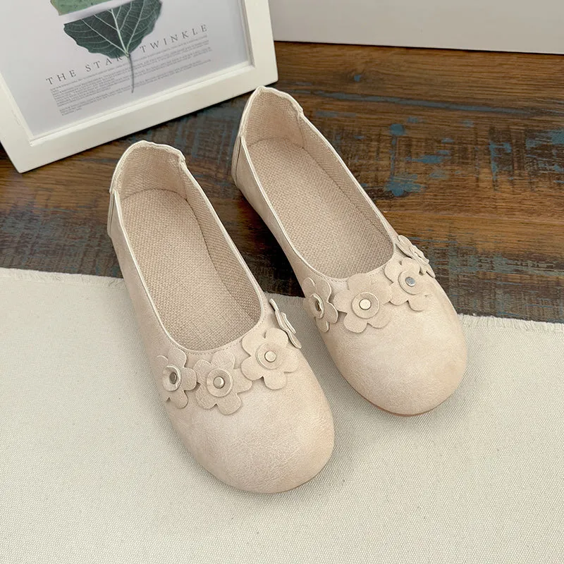 Babakud Women Spring Retro Leather Round Toe Floral Ballet Flats