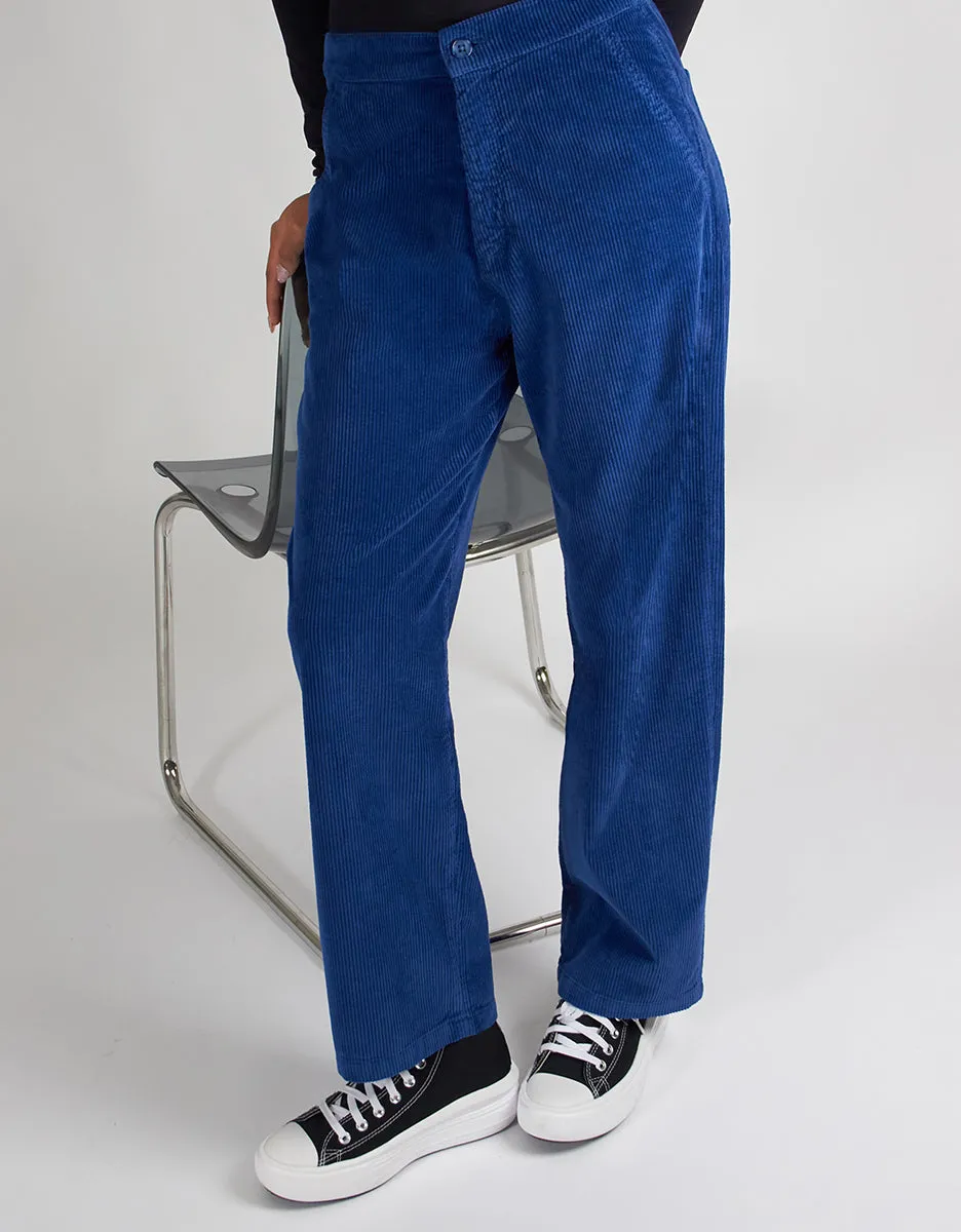 Baltimore velvet cords in Indigo Mood