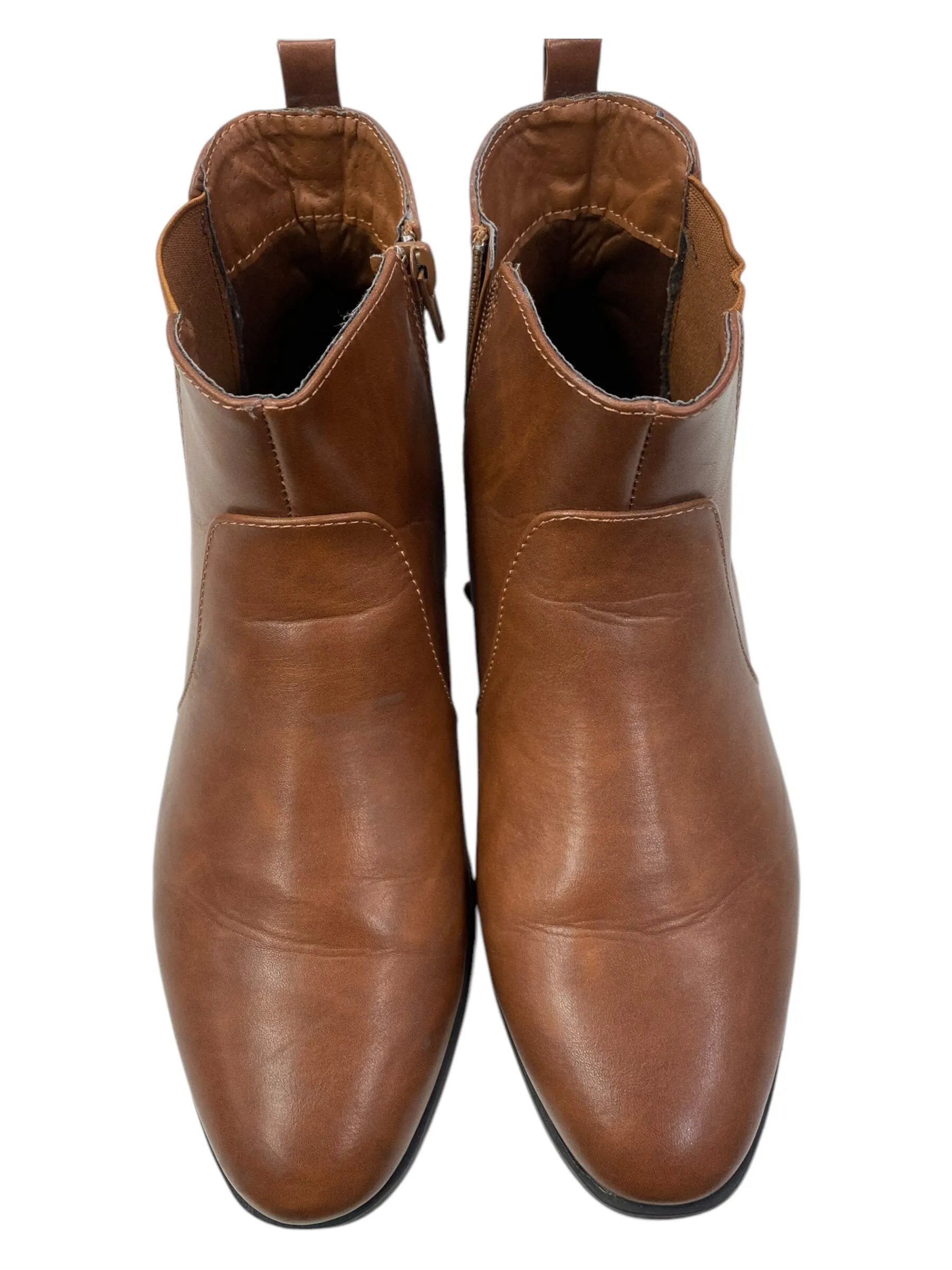 Boots Ankle Flats By Clothes Mentor In Brown, Size: 10