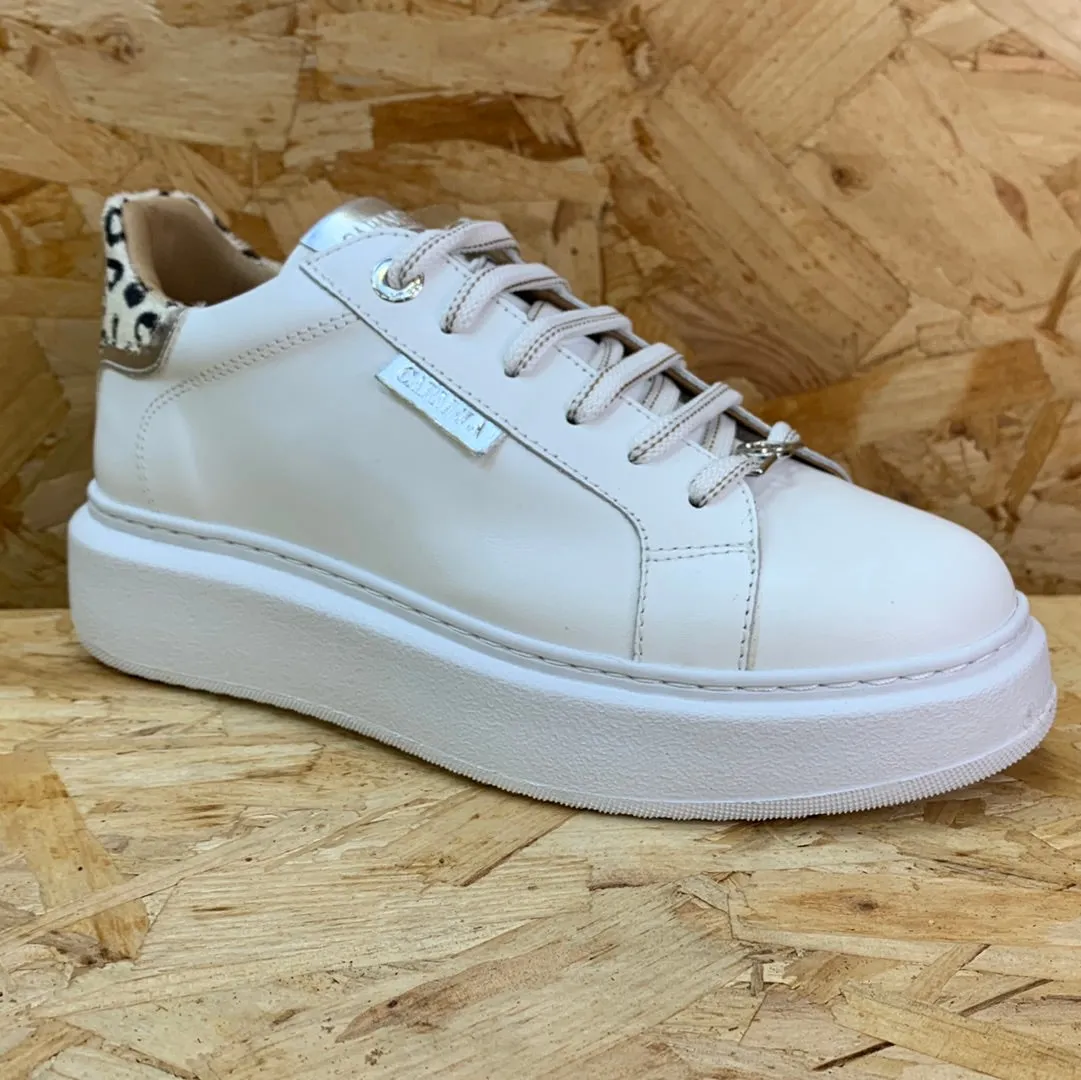 Carmela Womens Leather Fashion Trainers - White / Silver