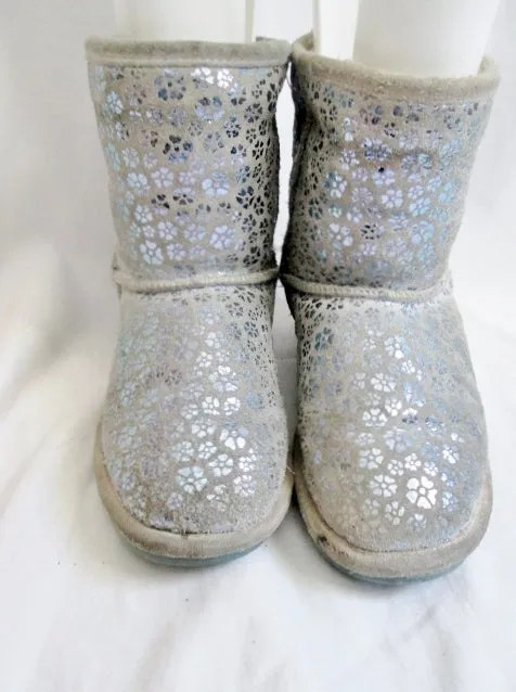 Kids Girls BEARPAW BETSEY YOUTH short suede boot sheepskin shearling 3 SILVER