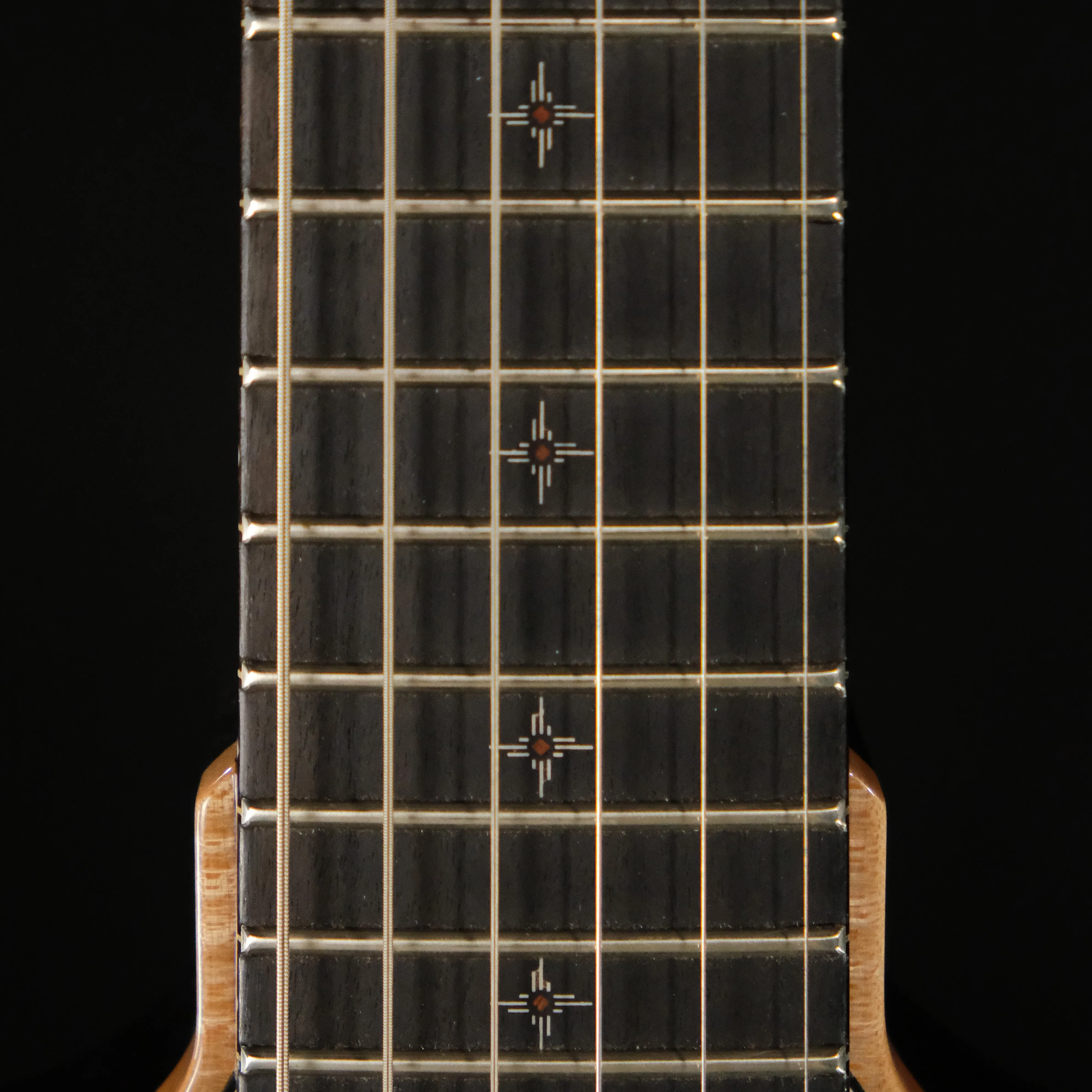 Knaggs Keya T1 - Scotch N Fire