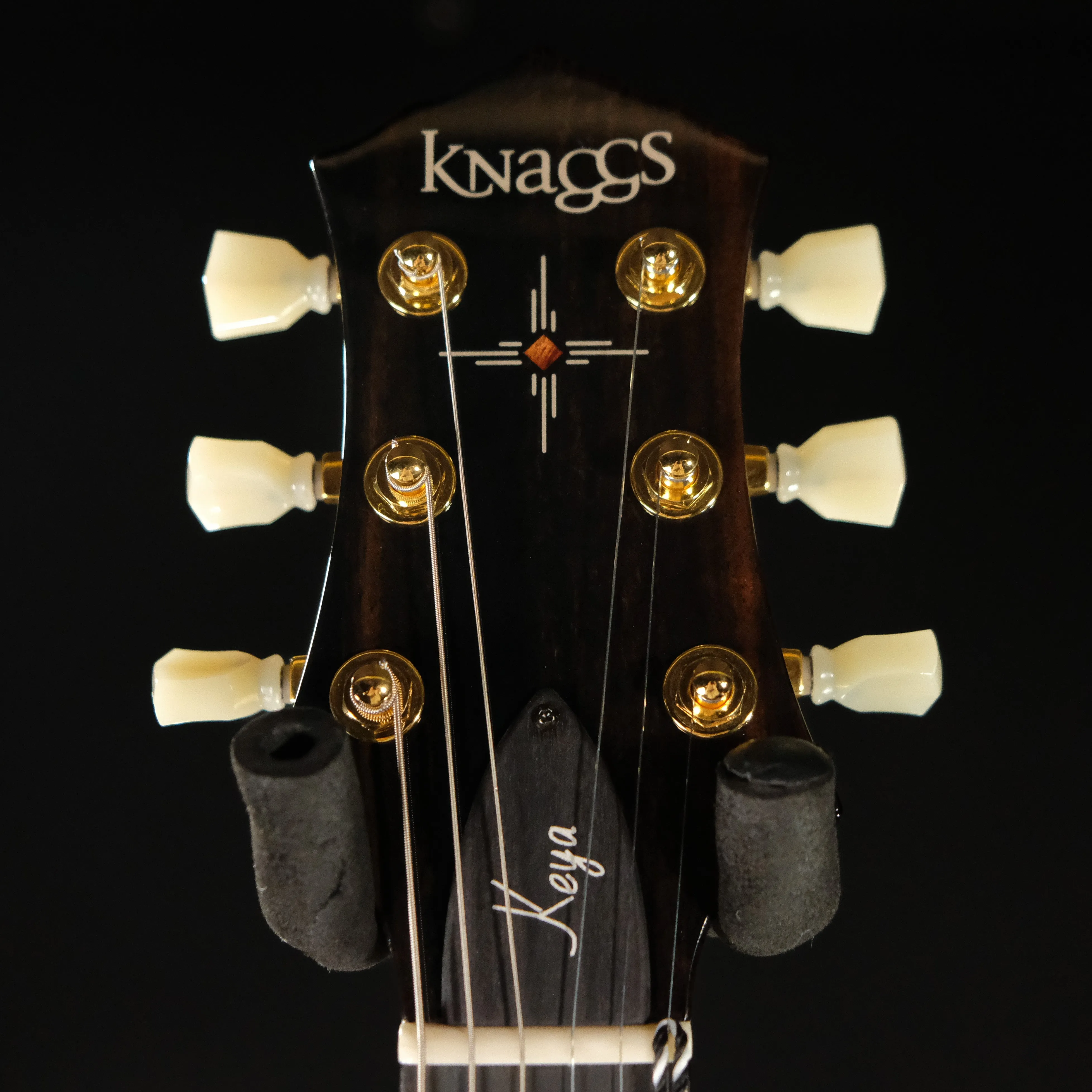 Knaggs Keya T1 - Scotch N Fire