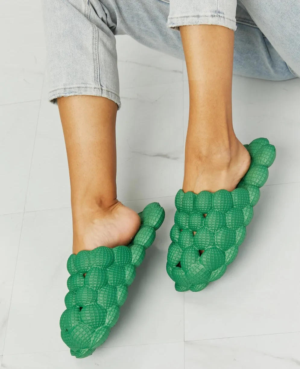 Laid Back Bubble Slides | Green