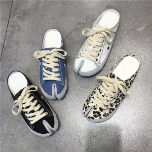 LUXE SEVEN DESIGN WIDE FIT SLIP ON TRAINER
