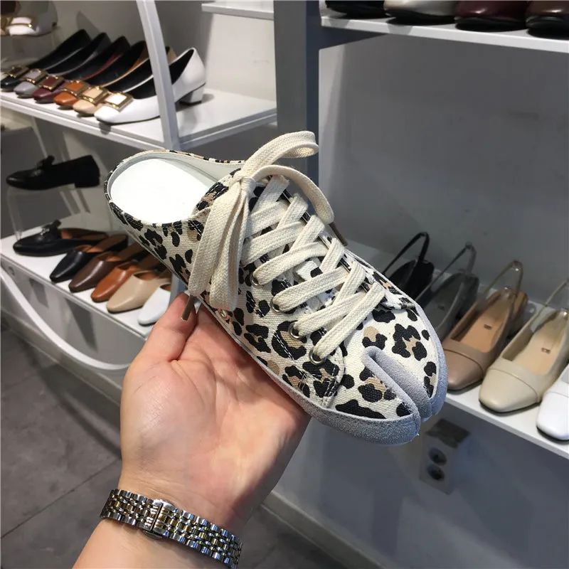 LUXE SEVEN DESIGN WIDE FIT SLIP ON TRAINER