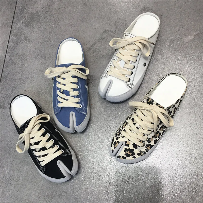 LUXE SEVEN DESIGN WIDE FIT SLIP ON TRAINER