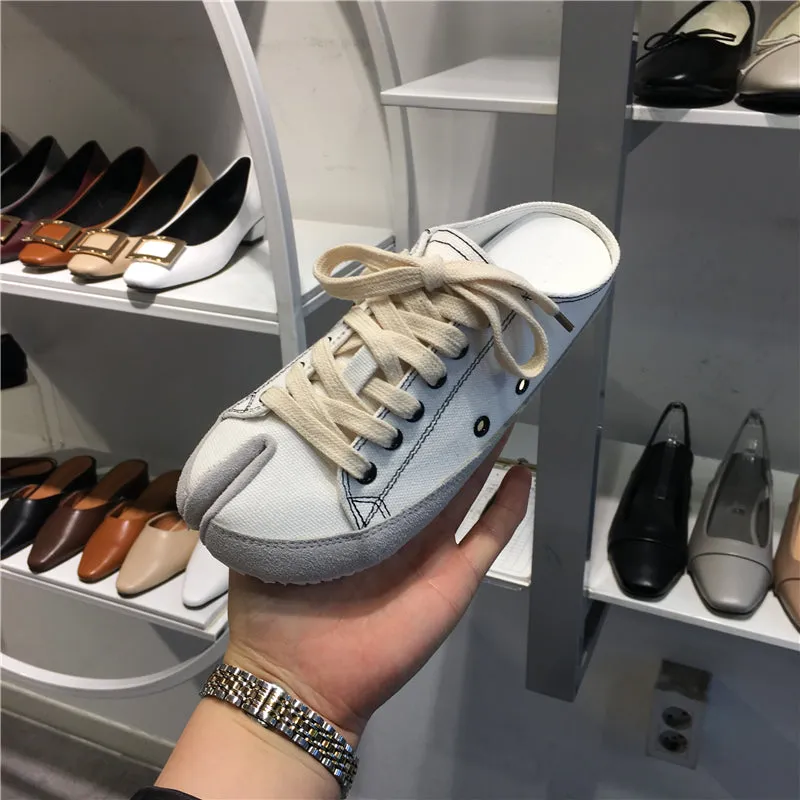 LUXE SEVEN DESIGN WIDE FIT SLIP ON TRAINER