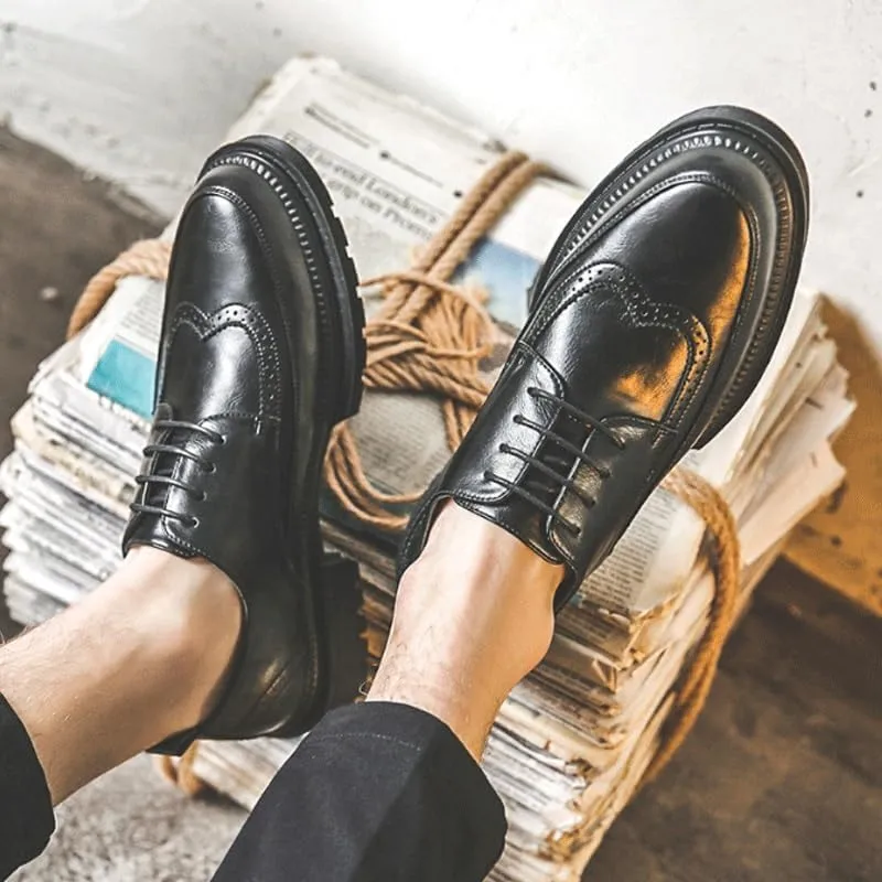 Men's Brogue Oxfords Shoes Fashion Classic Carved Lace Up Leather Low Heels Dress Shoes Men's Casual Walking Shoes Office Flats