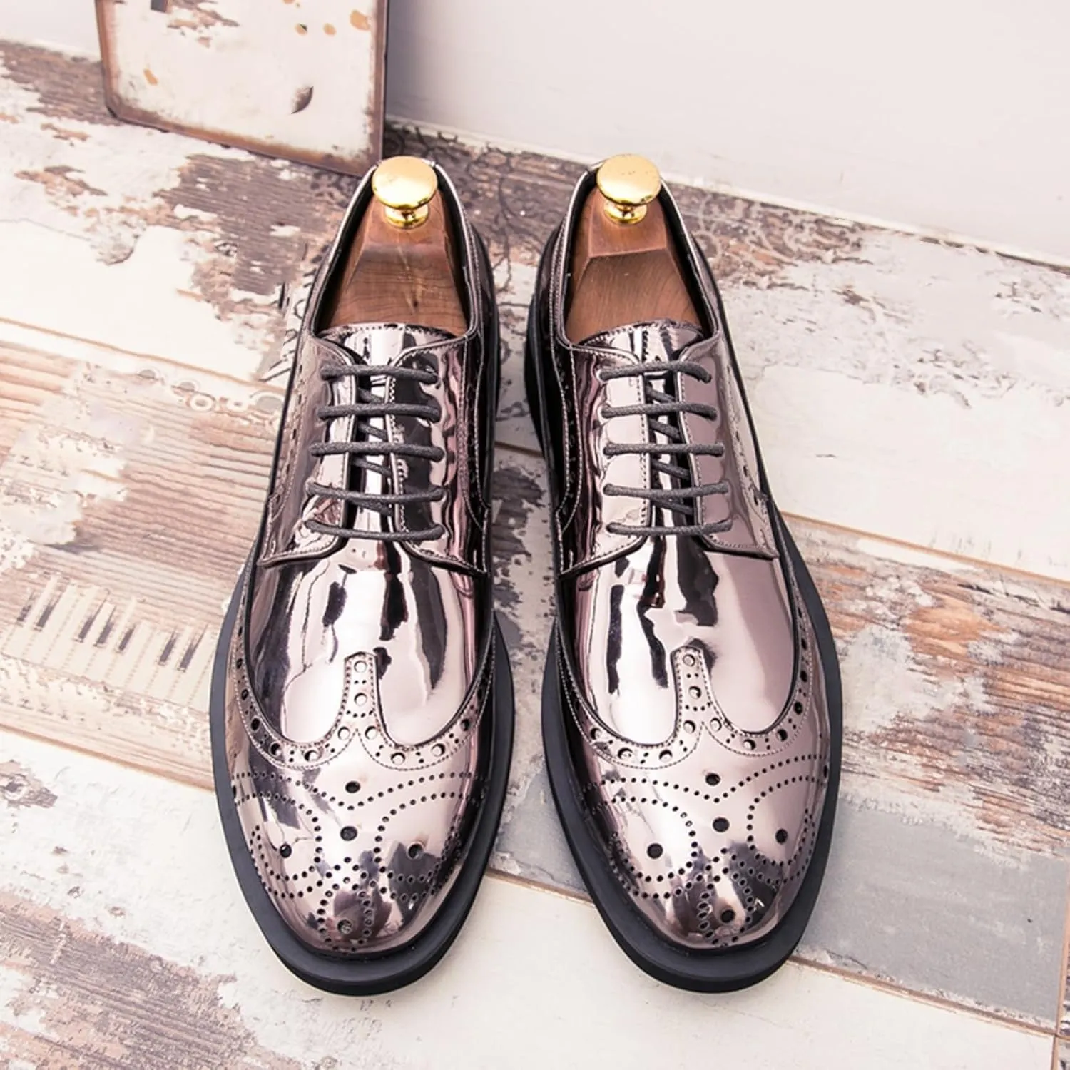 Men's Sparkle Patent Leather Brogue Wingtip Lace Up Dress Oxford Shoes Tuxedo Modern Round Toe Slip On Derby Shoes for Wedding Evening Party