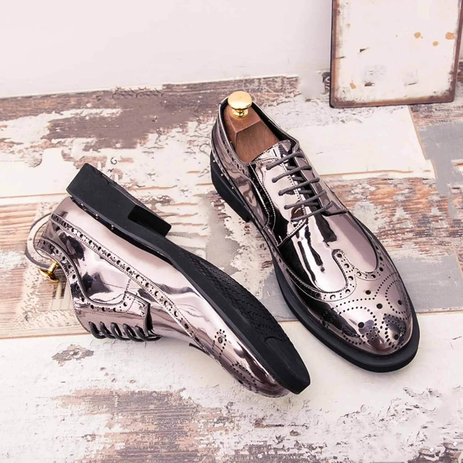 Men's Sparkle Patent Leather Brogue Wingtip Lace Up Dress Oxford Shoes Tuxedo Modern Round Toe Slip On Derby Shoes for Wedding Evening Party