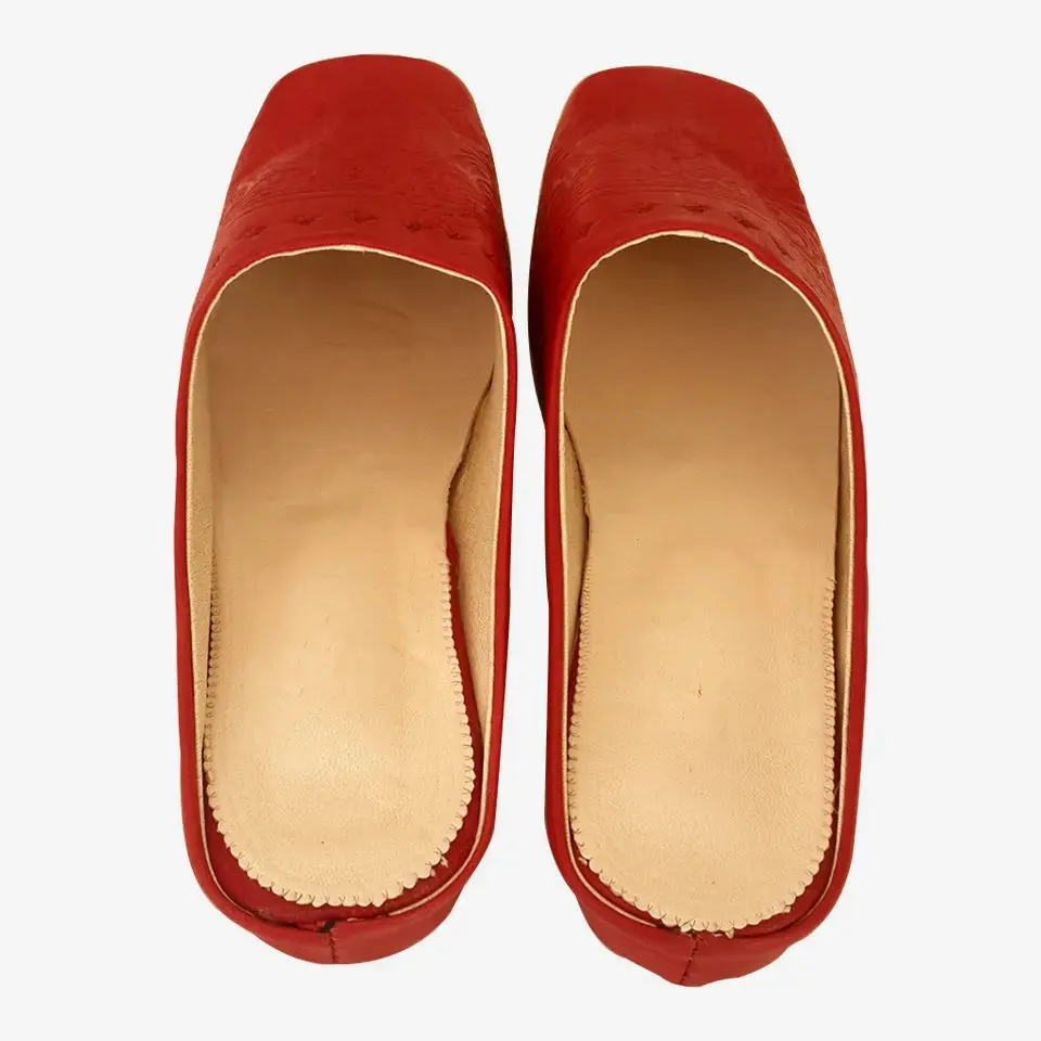 Oriental shoe, heeled, engraved