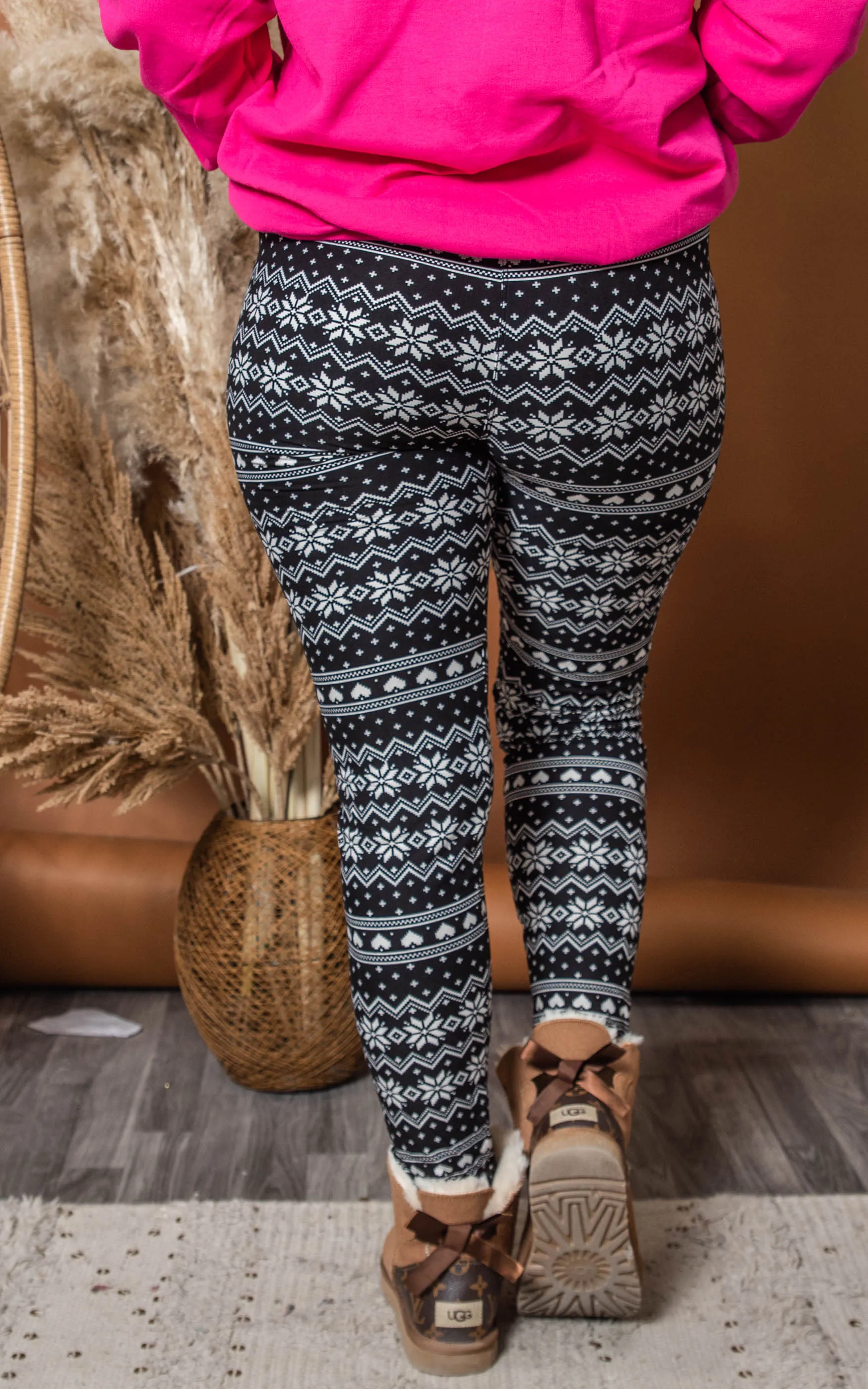 Snowflake & Hearts Leggings - Final Sale