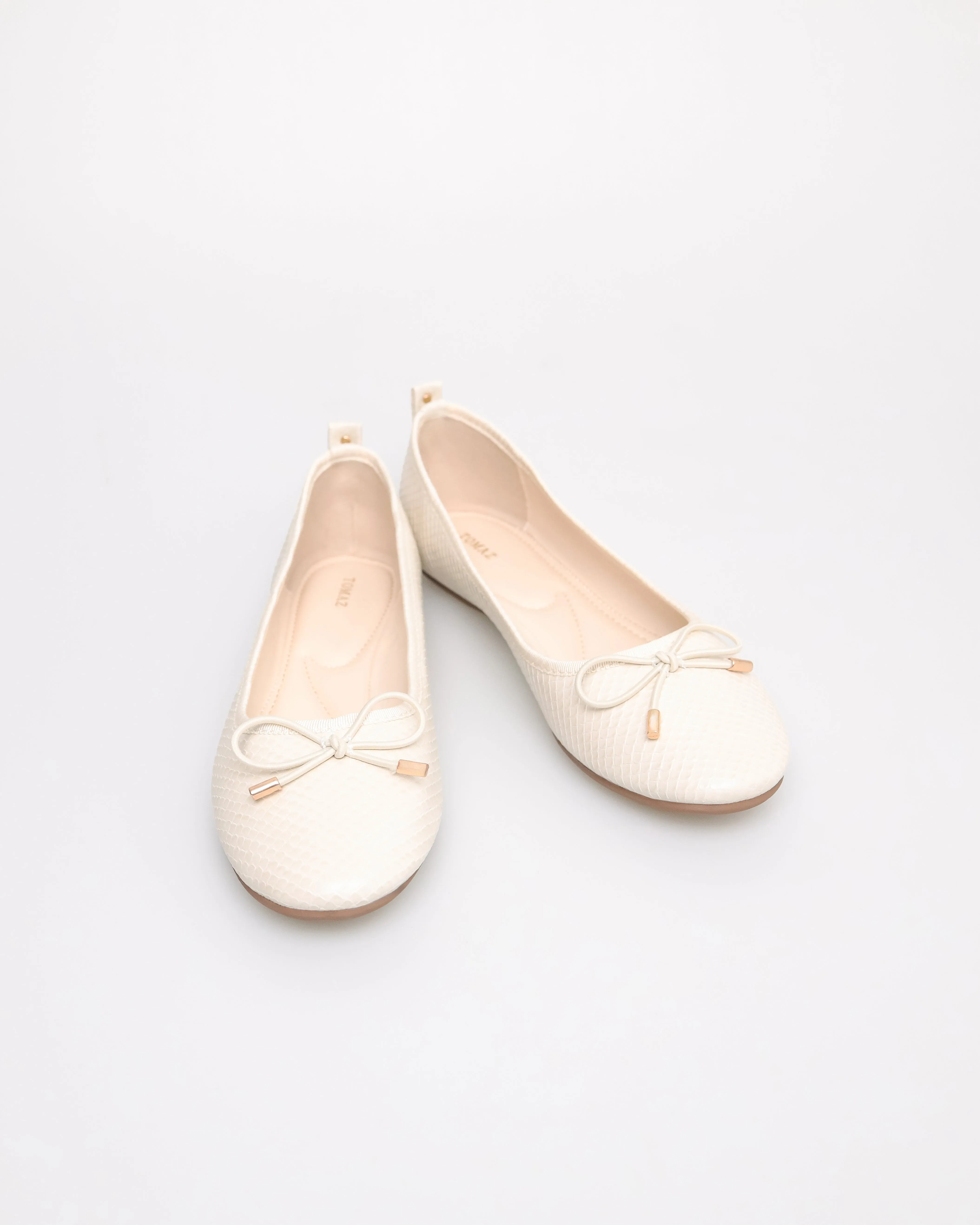Tomaz NN375 Ladies Bow Flats (White)