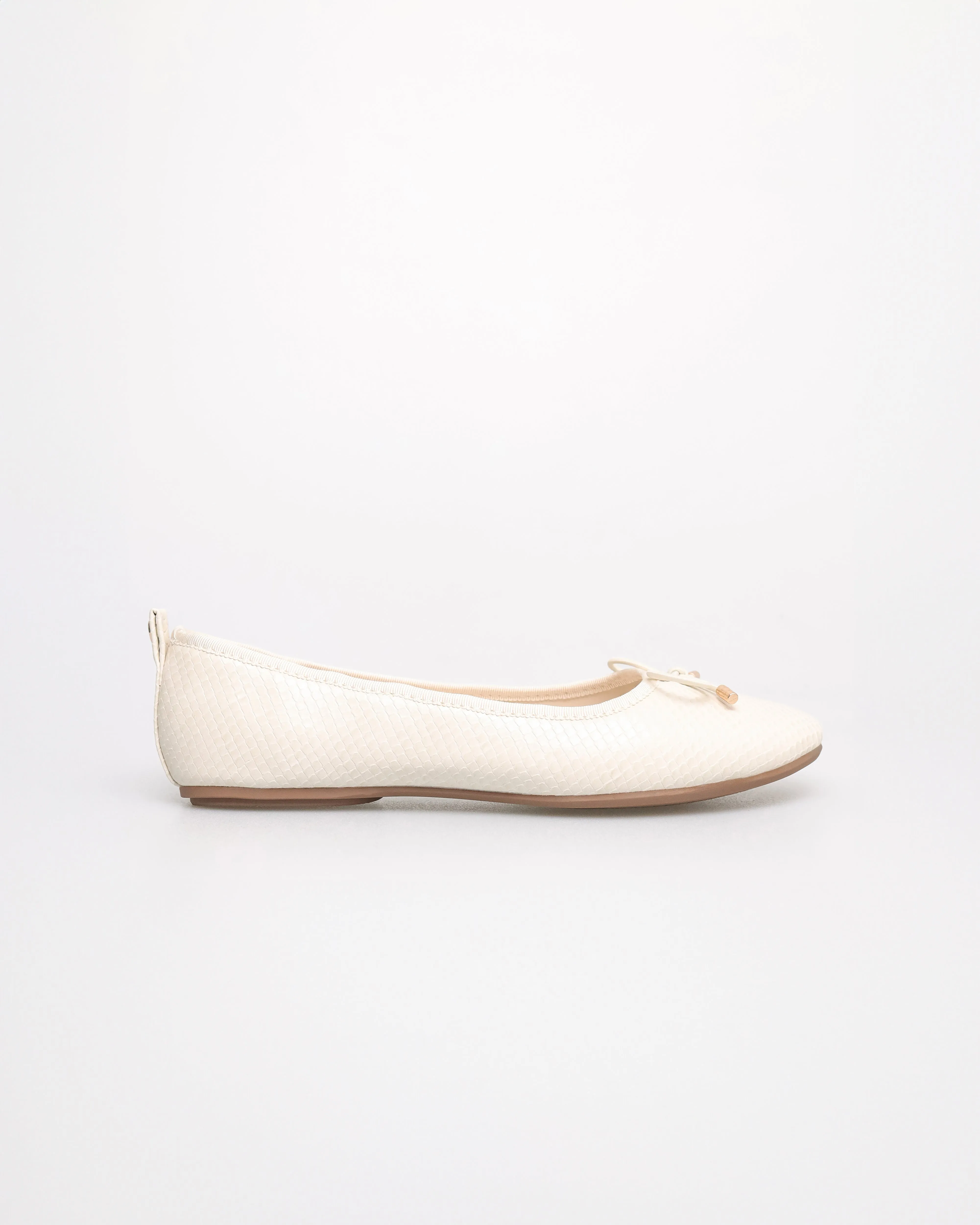 Tomaz NN375 Ladies Bow Flats (White)